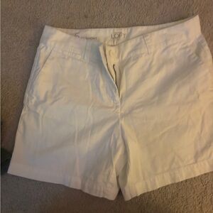 White shorts- 6 inch